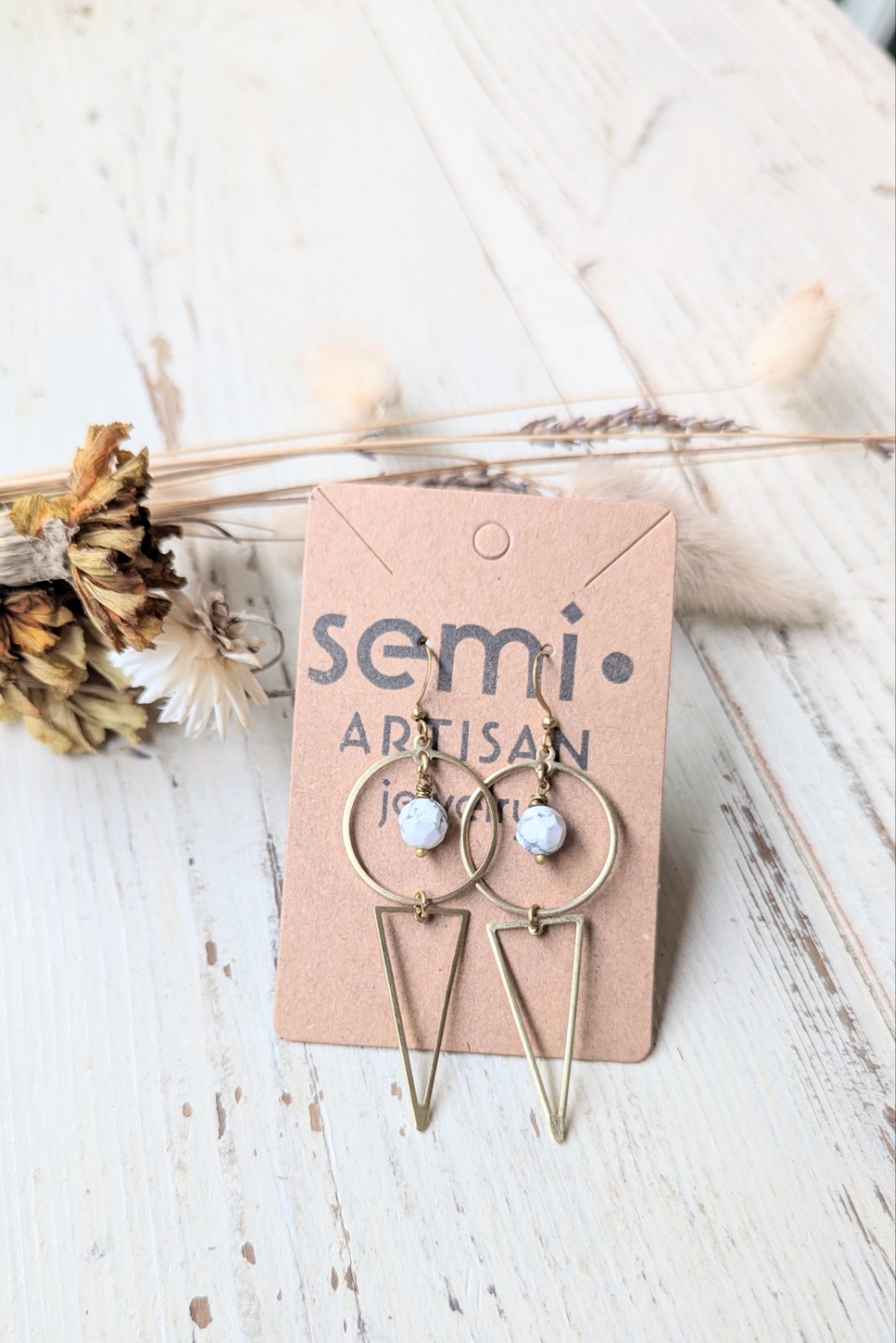 semi•ARTISAN Jewelry Subscription