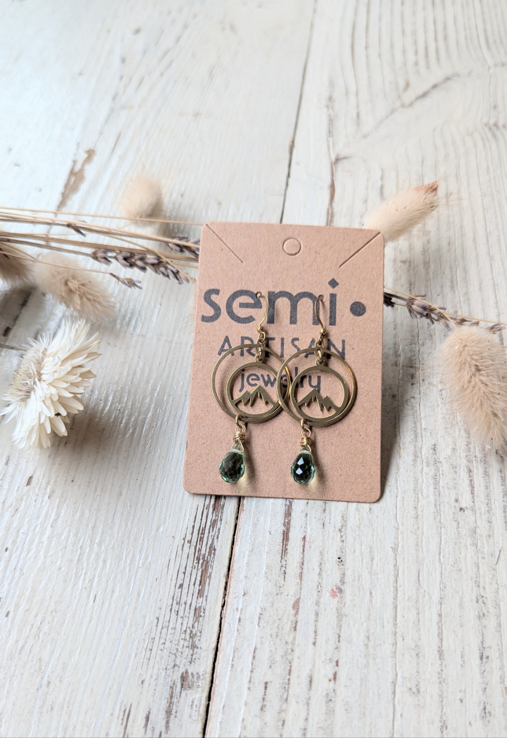 semi•ARTISAN Jewelry Subscription