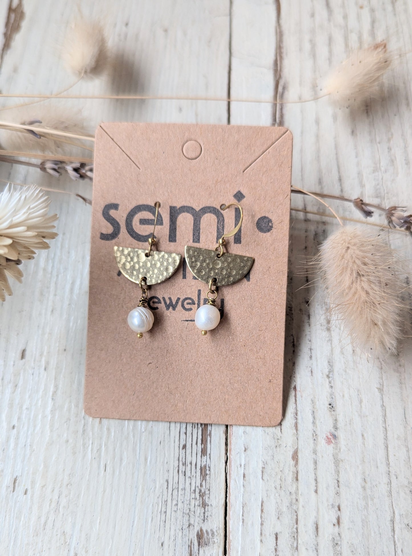 semi•ARTISAN Jewelry Subscription