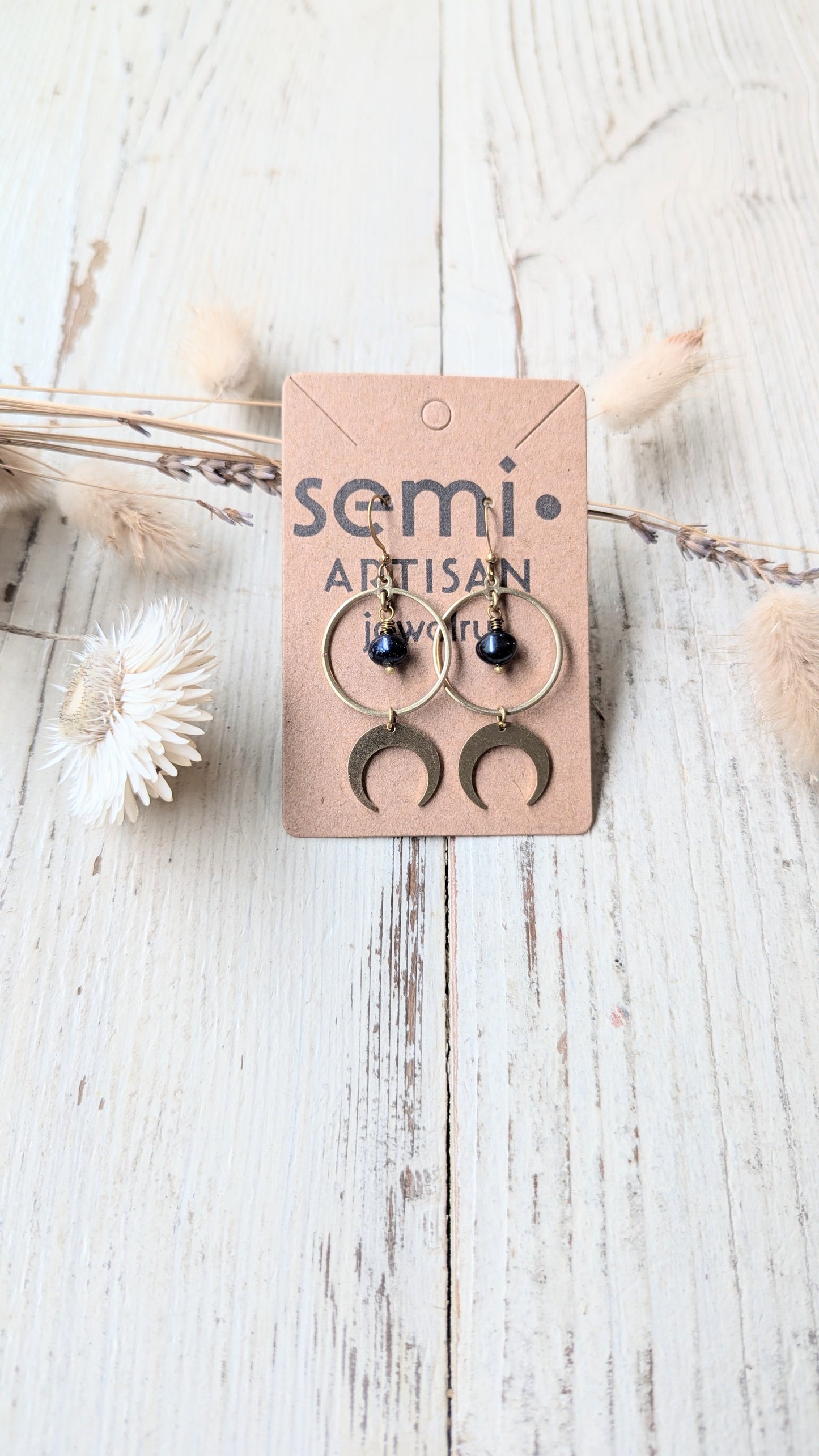 semi•ARTISAN Jewelry Subscription