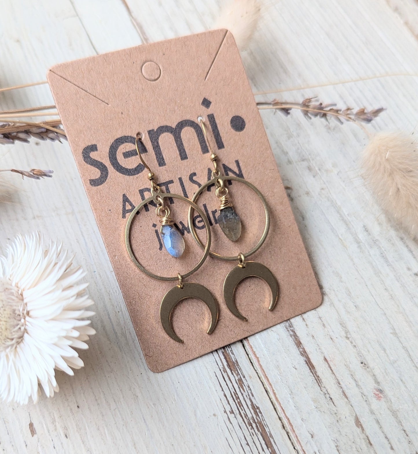 semi•ARTISAN Jewelry Subscription