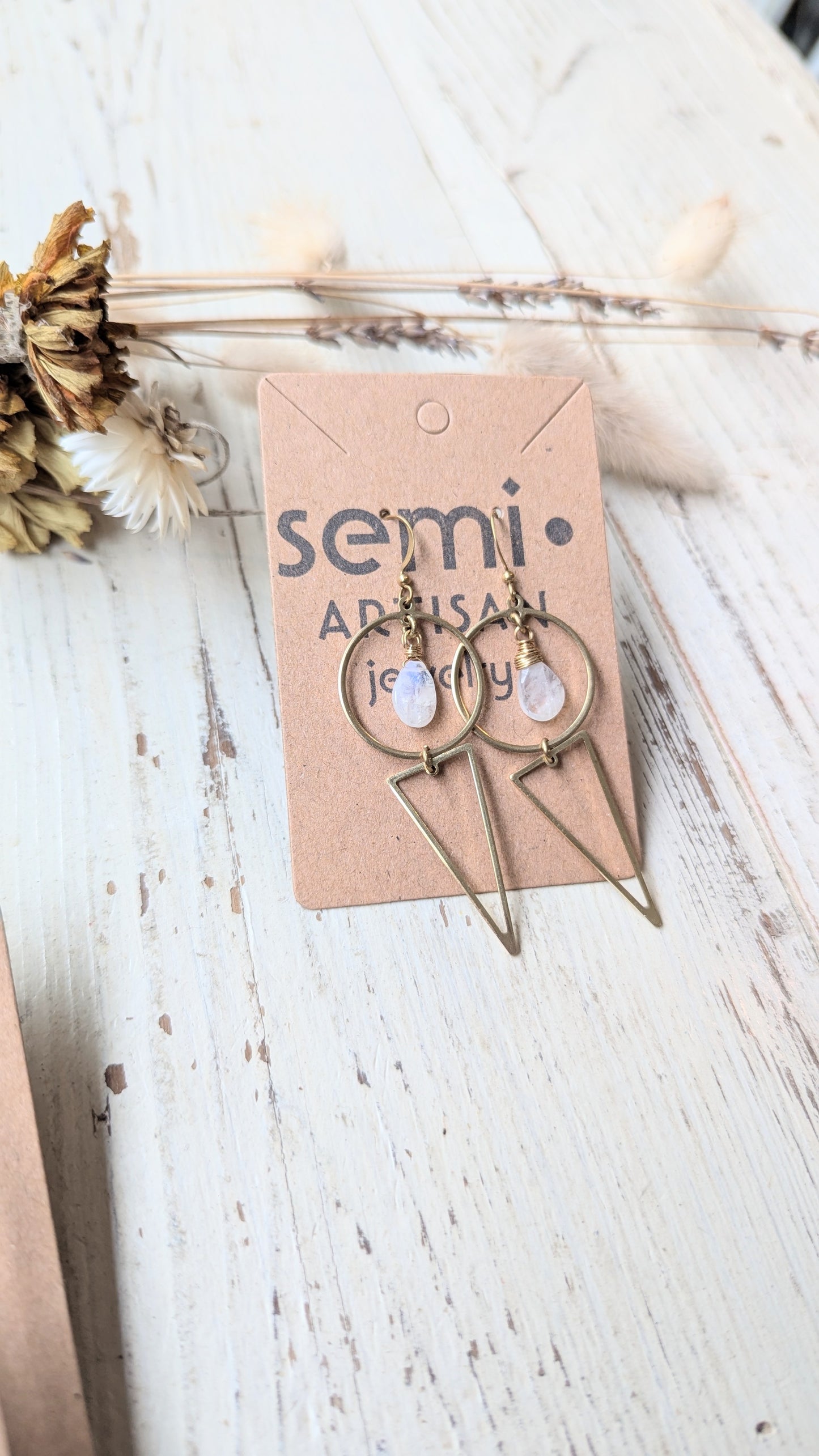 semi•ARTISAN Jewelry Subscription